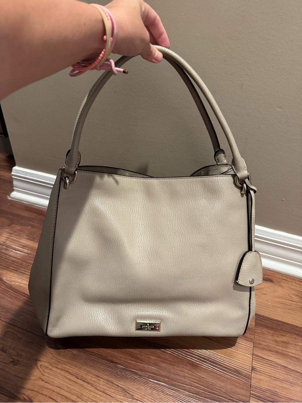 Kate spade Classic Pebbled Tote Bag in Light Taupe